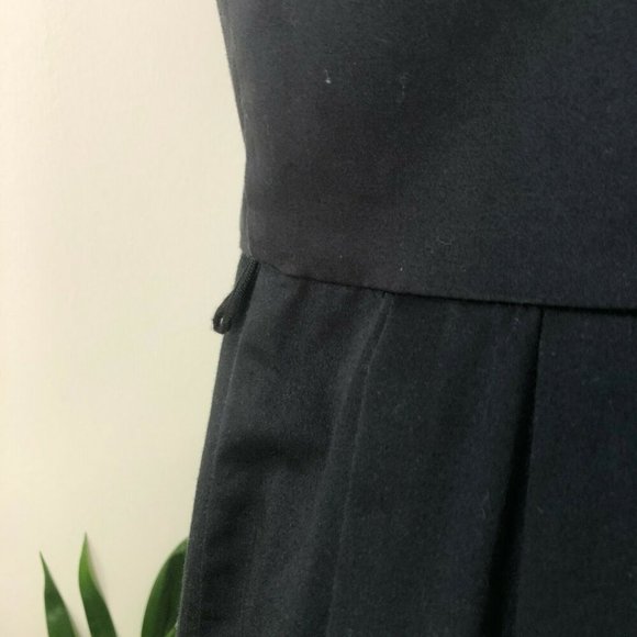 Jacqui E Black Floral Fit Flare Dress Size 12 Sleeveless Corporate Formal V Neck - Picture 6 of 7